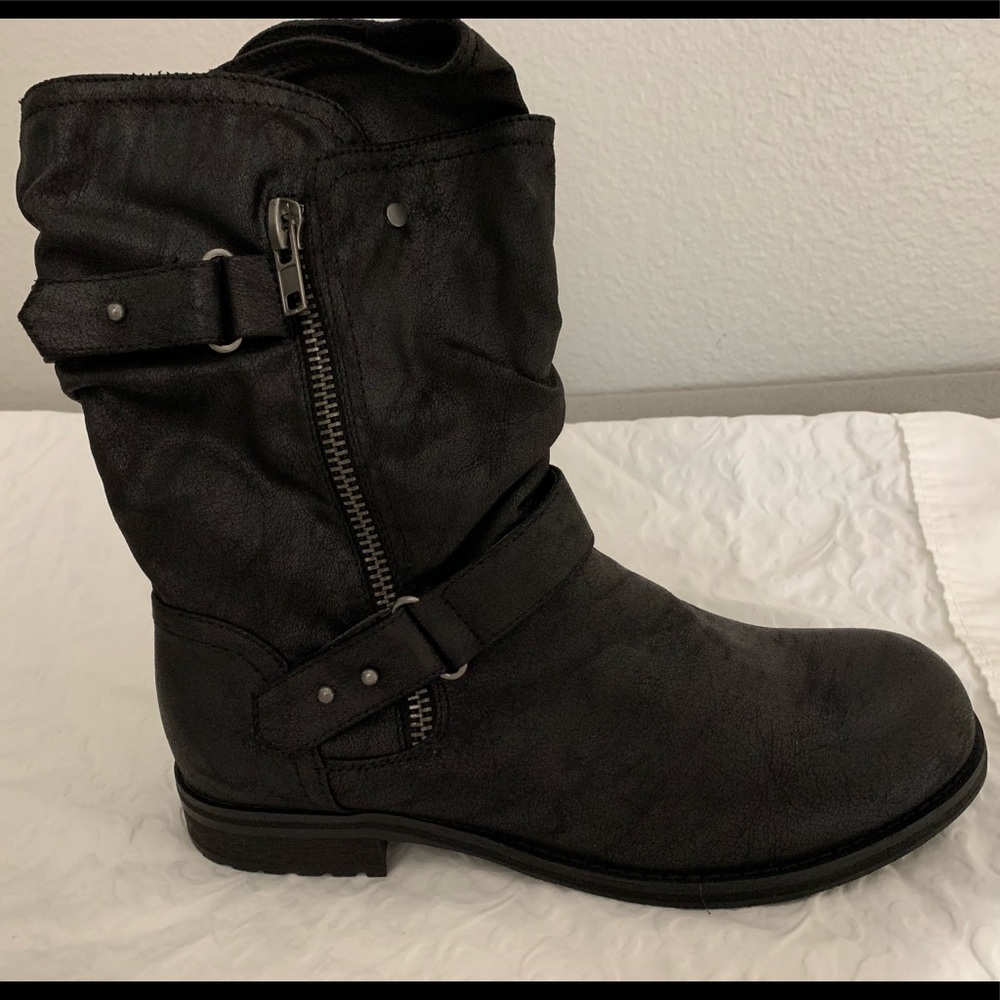 Motorcycle boots